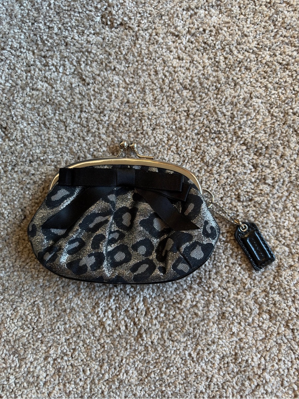 Coach Metallic Leopard Kisslock Pouch 🐆✨